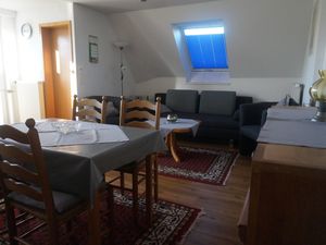 21526255-Ferienwohnung-5-Neuharlingersiel-300x225-5