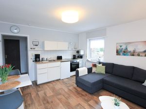 21526229-Ferienwohnung-3-Neuharlingersiel-300x225-1