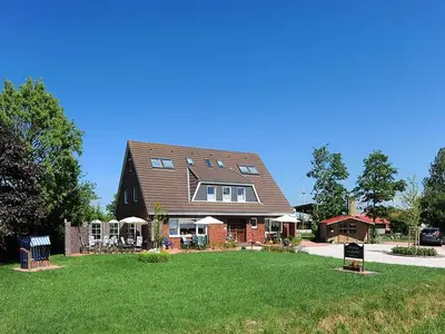 Ferienwohnung für 4 Personen (65 m²) in Neuharlingersiel 2/10