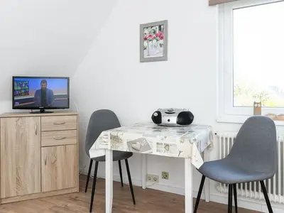Ferienwohnung für 2 Personen (30 m²) in Neuharlingersiel 6/10