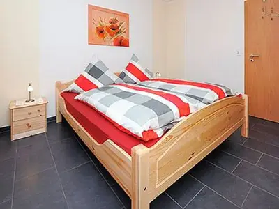 Ferienwohnung für 4 Personen (50 m²) in Neuharlingersiel 9/10