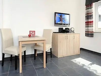 Ferienwohnung für 2 Personen (30 m²) in Neuharlingersiel 5/10