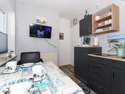 Ferienwohnung für 2 Personen (30 m²) in Neuharlingersiel 8/10
