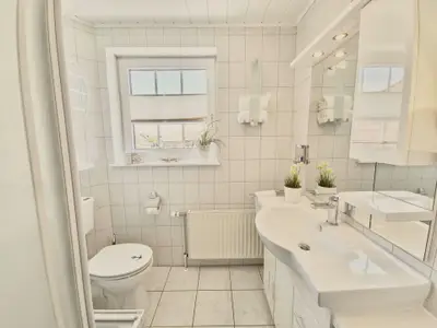 Ferienwohnung für 2 Personen (45 m²) in Neuharlingersiel 10/10