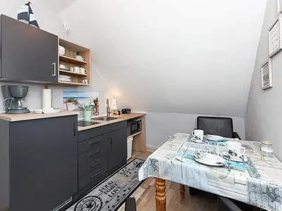 Ferienwohnung für 2 Personen (30 m²) in Neuharlingersiel 4/10