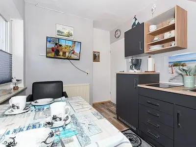 Ferienwohnung für 2 Personen (30 m²) in Neuharlingersiel 8/10