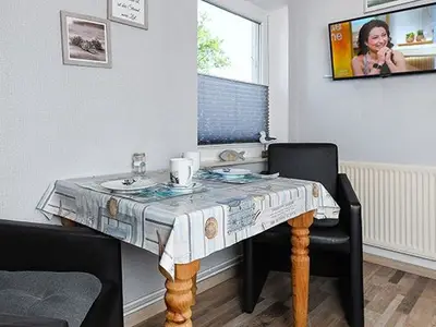 Ferienwohnung für 2 Personen (30 m²) in Neuharlingersiel 9/10