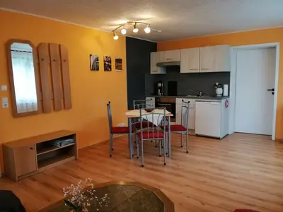 Ferienwohnung für 3 Personen (42 m²) in Neuhaus am Rennweg 3/7