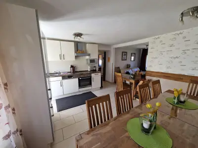Kueche_mit_Esszimmer