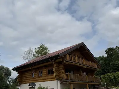 Waldzeitlodge Neuhütten Frontanischt