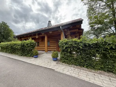 Waldzeitlodge Neuhütten Eingang FeWo