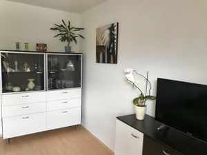 21988303-Ferienwohnung-5-Neukieritzsch-300x225-1