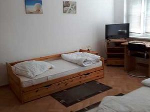 22209833-Ferienwohnung-2-Neukieritzsch-300x225-4