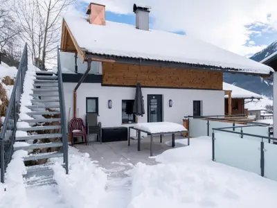 Außenseite Ferienhaus [Winter]