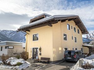 Ferienwohnung für 8 Personen (100 m²) in Neukirchen am Großvenediger