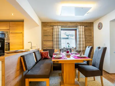 DiningRoom