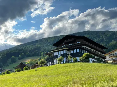 BergBaur Farmers Home 1