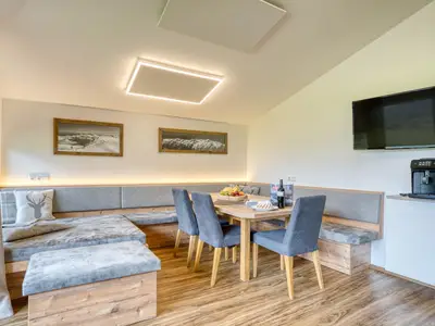 DiningRoom