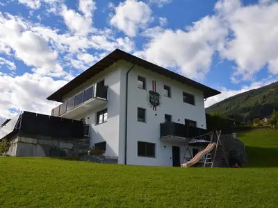 Außen_seitlich_2025