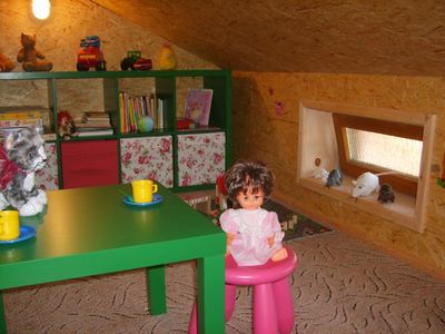 Schlafzimmer mit Kinderspielhöhle