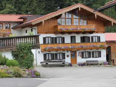 Ferienwohnung für 6 Personen (100 m²) in Neukirchen (Traunstein) 1/10