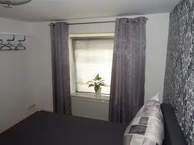 Schlafzimmer 3b