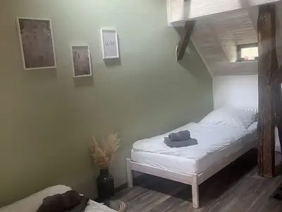 Schlafzimmer 2