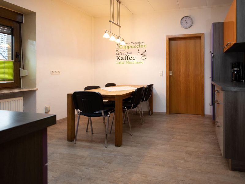 18407835-Ferienwohnung-6-Neunkirchen (Saarland)-800x600-1