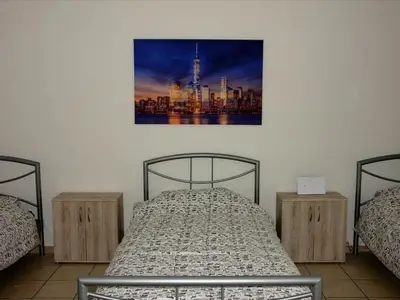 Ferienwohnung für 3 Personen (32 m²) in Neuss 1/2