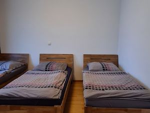 23556934-Ferienwohnung-3-Neuss-300x225-4