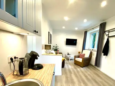Küche und Wohnzimmer