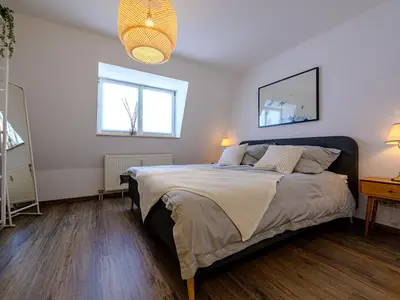 0015 0011 Astrid Varga FeWo Neustadt 20250428 RR