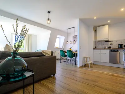 0021 0019 Astrid Varga FeWo Neustadt 20250428 RR