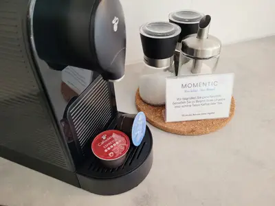 Caffissimo Kaffeemaschine mit 2 Willkommens-Pads