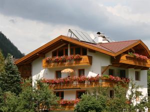 18381223-Ferienwohnung-3-Neustift im Stubaital-300x225-1