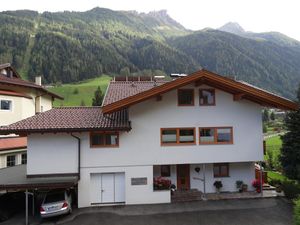 18381222-Ferienwohnung-5-Neustift im Stubaital-300x225-2