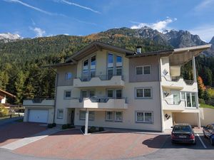 14263753-Ferienwohnung-4-Neustift im Stubaital-300x225-1