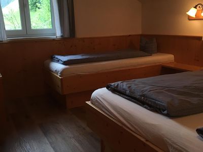 Schlafzimmer 2 (3 Betten)