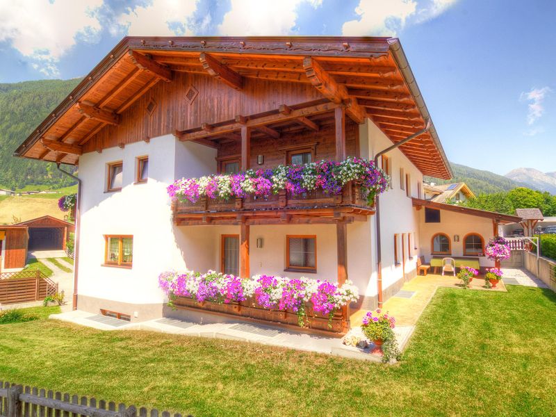 18381245-Ferienwohnung-4-Neustift im Stubaital-800x600-0