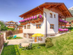 18381245-Ferienwohnung-4-Neustift im Stubaital-300x225-4