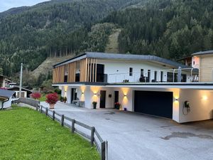 22210989-Ferienwohnung-4-Neustift im Stubaital-300x225-2