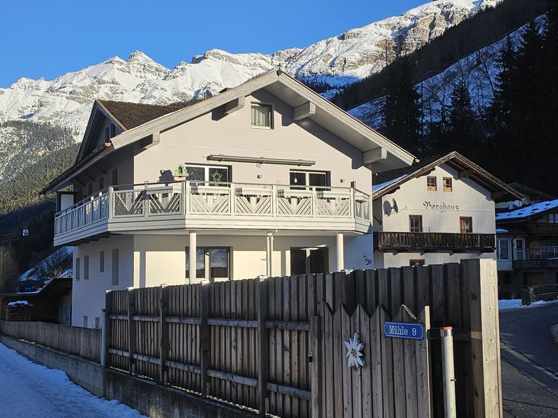 23916806-Ferienwohnung-2-Neustift im Stubaital-800x600-2