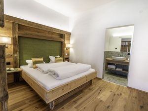 23485521-Ferienwohnung-4-Neustift im Stubaital-300x225-1