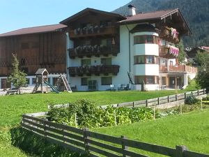 24034847-Ferienwohnung-4-Neustift im Stubaital-300x225-4