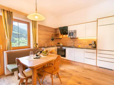 DiningRoom