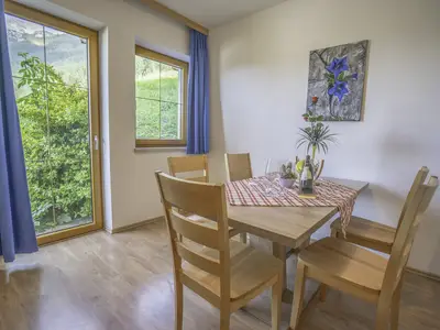 DiningRoom