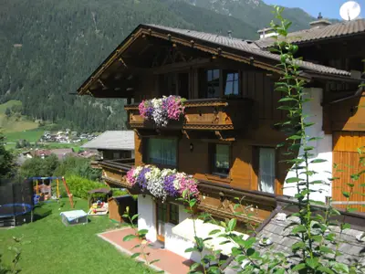 Hausansicht Sommer