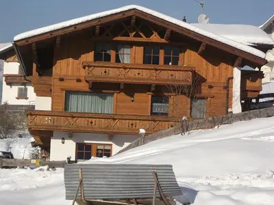 Hausansicht Winter