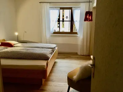 Schlafzimmer 1