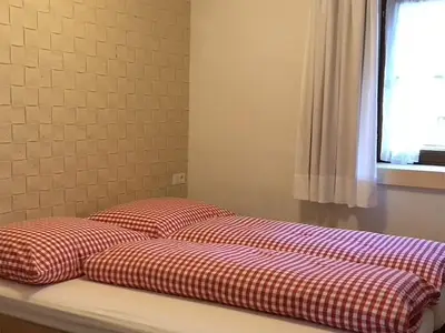 Schlafzimmer 2